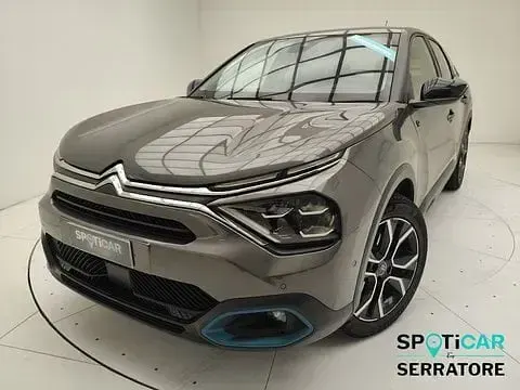 Begagnad Citroën e-C4 Shine 100 kW (136 HK) 2023 Sedan