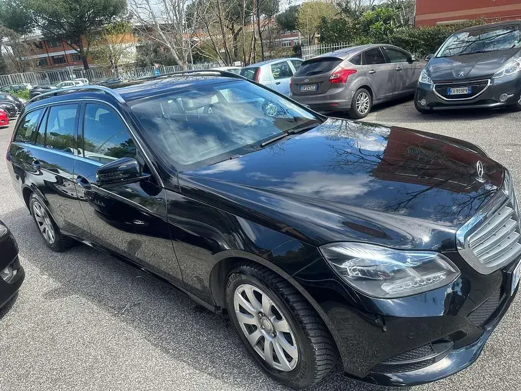 Usata Mercedes E200 Business 136 CV (100 kW) 2015 Nero Station wagon