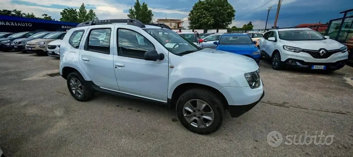 Usata Dacia Duster Lauréate 101 CV (74 kW) 2014 SUV