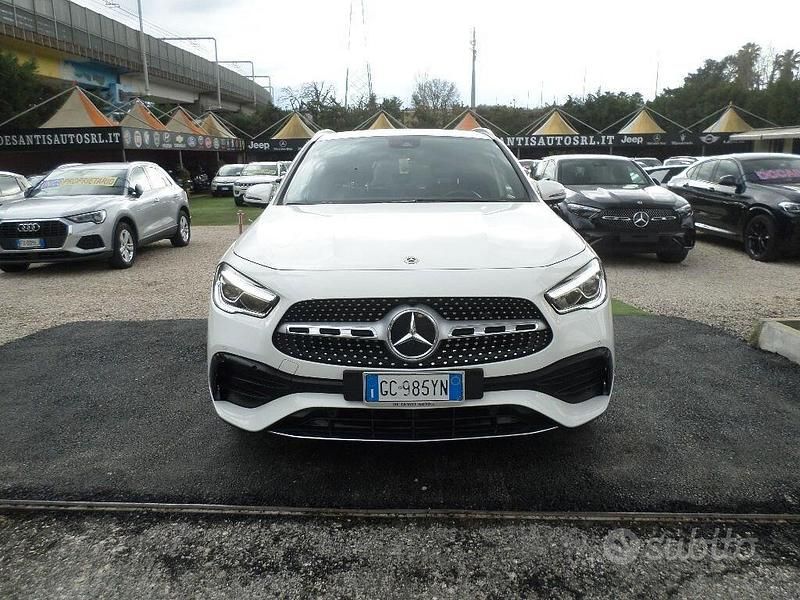 Usata Mercedes GLA200 Premium 149 CV (109 kW) 2020 Bianco SUV