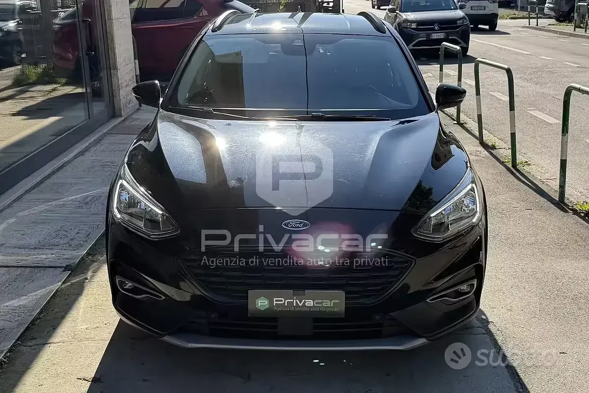 Usata Ford Focus Active 120 CV (88 kW) 2019 Nero Berlina