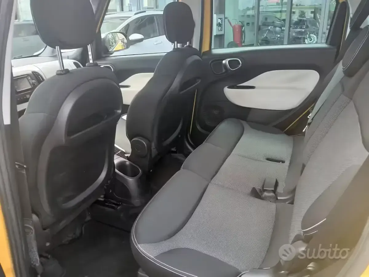 Gebraucht Fiat 500L Trekking 95 PS (69 kW) 2014 Gelb Van / Kleinbus