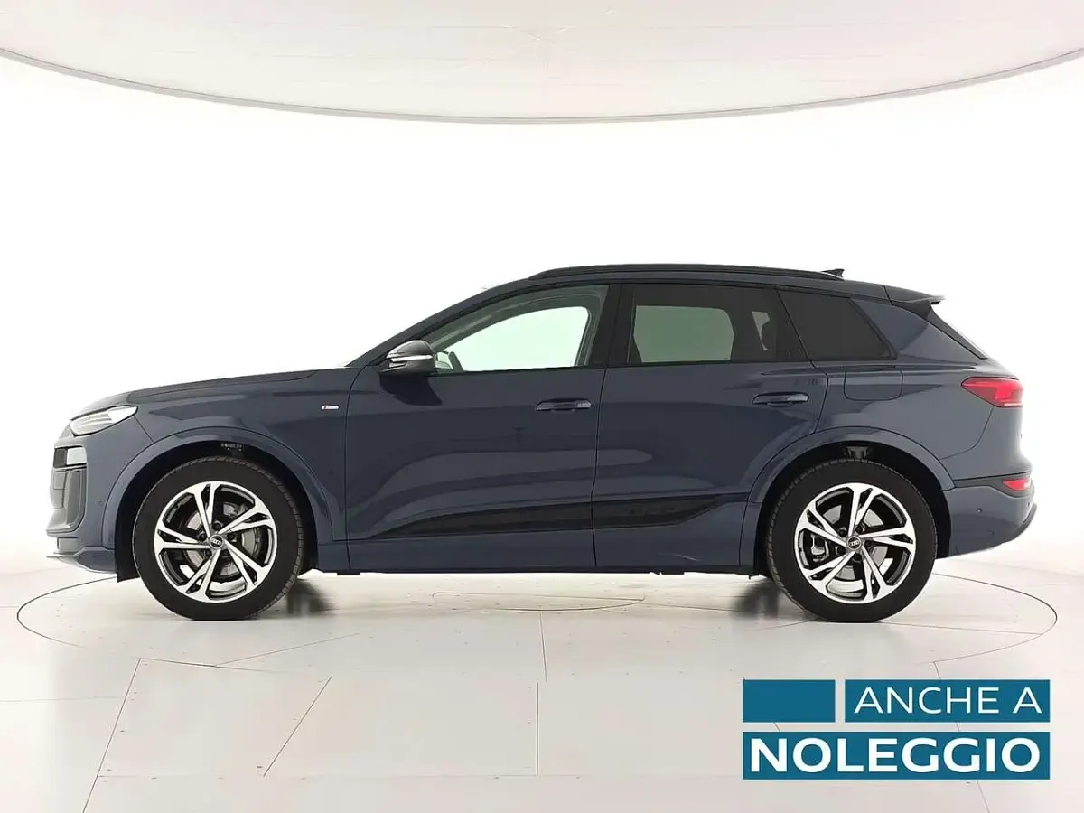 Usata Audi Q6 e-tron S-Line 284 kW (387 CV) 2025 Blu/azzurro SUV
