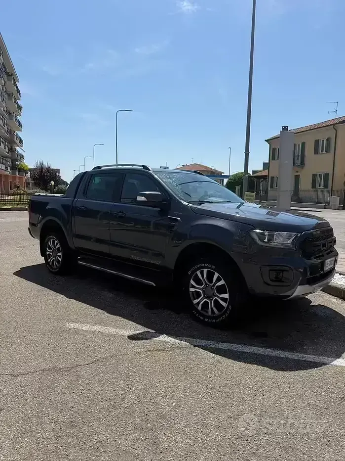 Usata Ford Ranger Wildtrack 170 CV (125 kW) 2021 Grigio Pick-up
