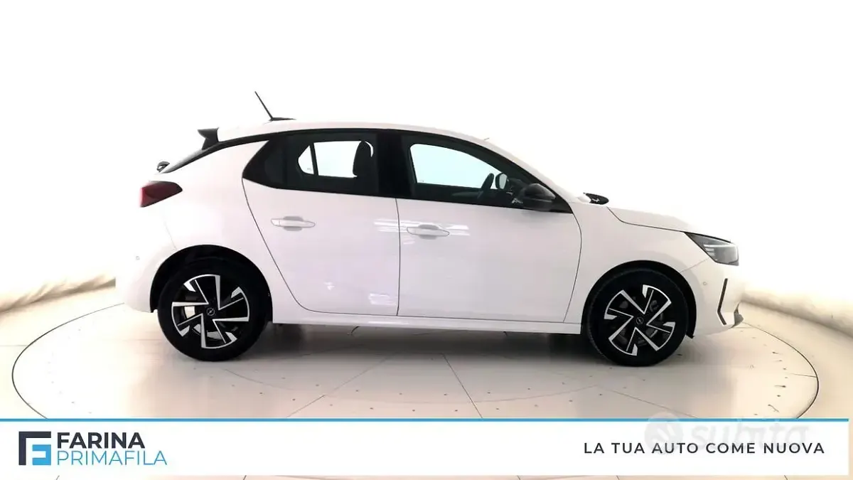Używany Opel Corsa S 101 KM (74 kW) 2025 Biały Hatchback