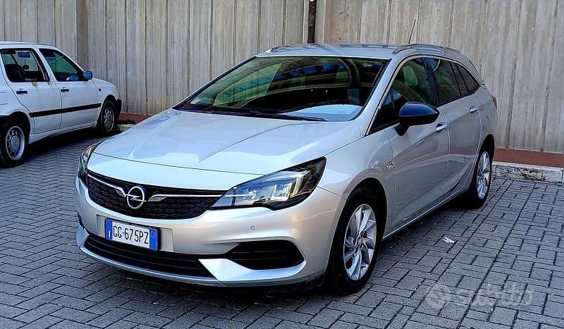 Usata Opel Astra Sport 122 CV (89 kW) 2021 Grigio Station wagon