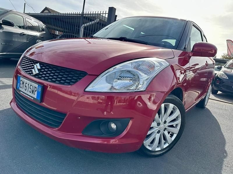 Usata Suzuki Swift GL 75 CV (55 kW) 2012 Rosso Utilitaria