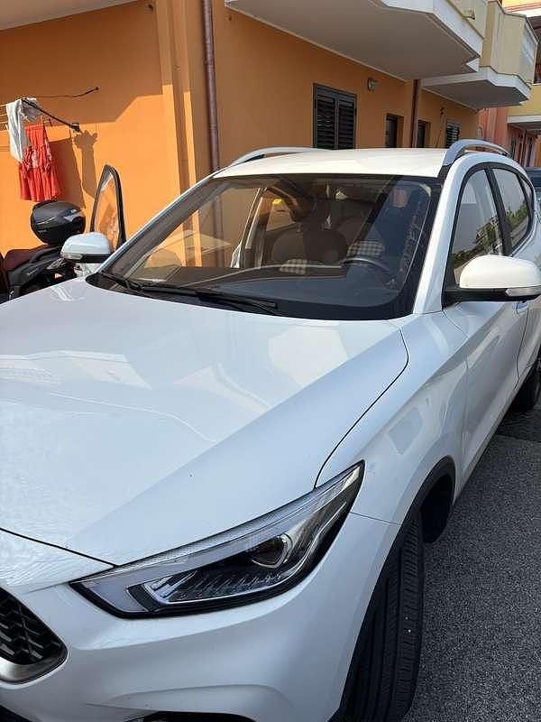 Usata MG ZS Comfort 106 CV (77 kW) 2024 Bianco SUV