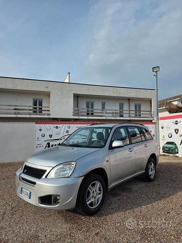 Usata DR DR5 119 CV (87 kW) 2010 Grigio SUV