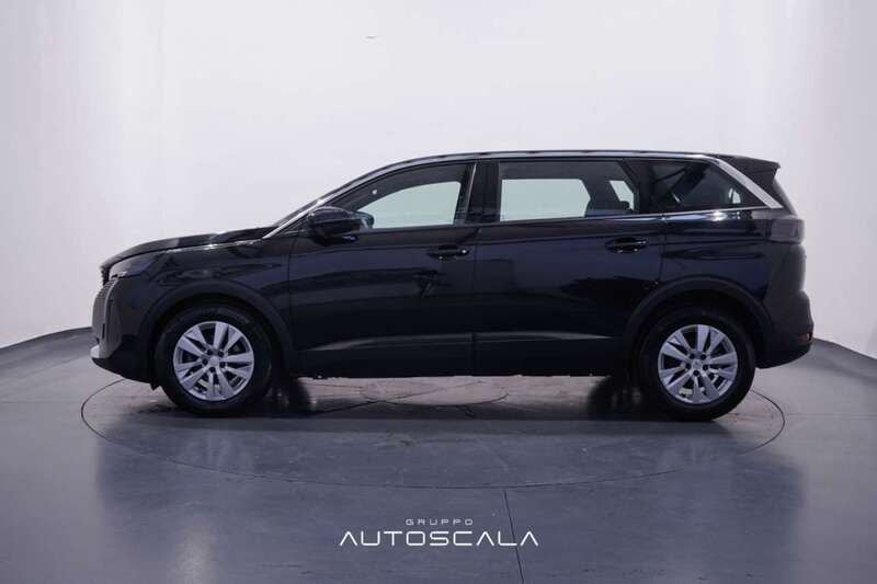 Usata Peugeot 5008 Active 131 CV (96 kW) 2023 Nero metallizzato Monovolume