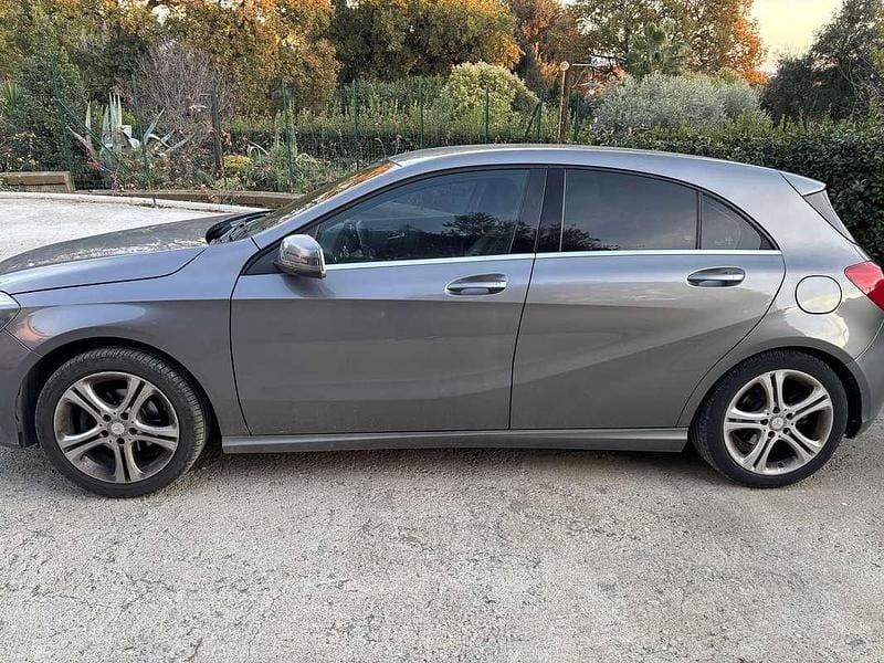 Usata Mercedes A180 109 CV (80 kW) 2014 Berlina