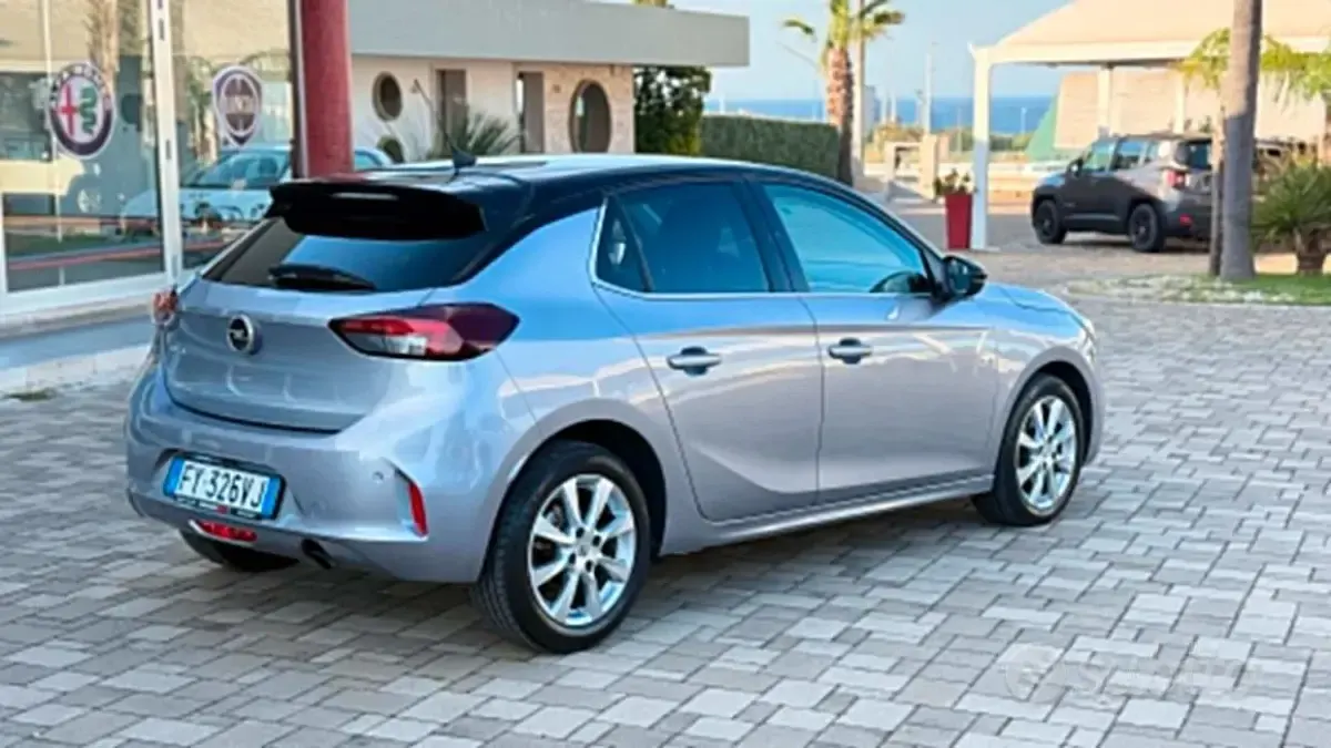 Usata Opel Corsa Elegance 102 CV (75 kW) 2020 Grigio Utilitaria