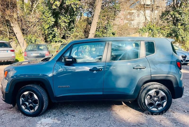 Usata Jeep Renegade Sport 2017 Grigio SUV