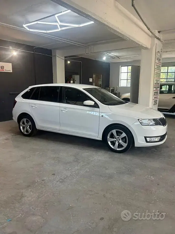 Usata Skoda Rapid Ambition 86 CV (63 kW) 2014 Bianco Utilitaria