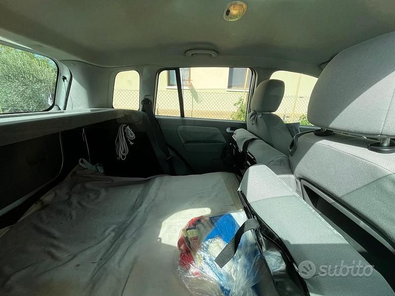 Usata Ford Fusion Zetec 2003 Grigio Station wagon