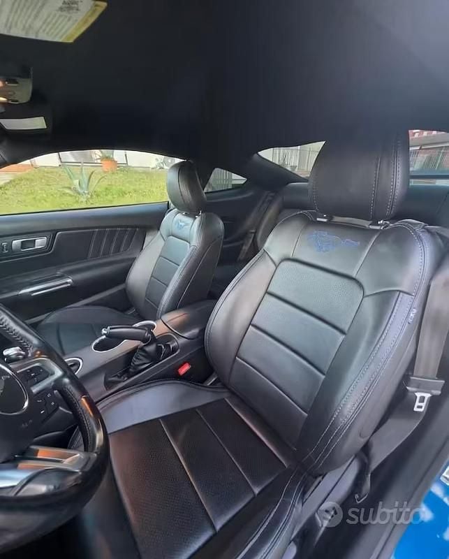 Usata Ford Mustang 310 CV (228 kW) 2018 Blu Berlina
