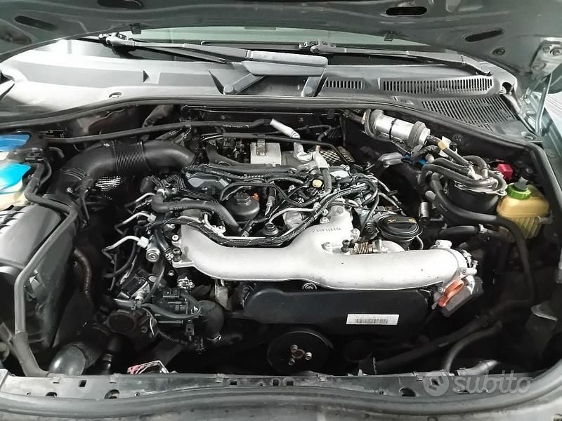 Usata VW Touareg 240 CV (176 kW) 2007 Grigio SUV