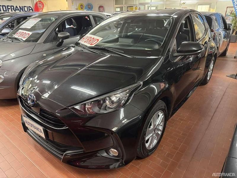 Usata Toyota Yaris Hybrid Active 114 CV (83 kW) 2023 Nero Utilitaria