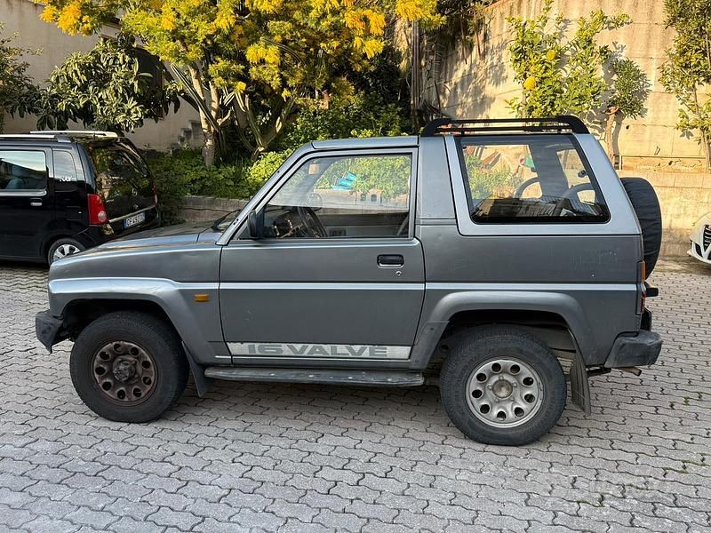 Usata Daihatsu Feroza 1990 Grigio SUV