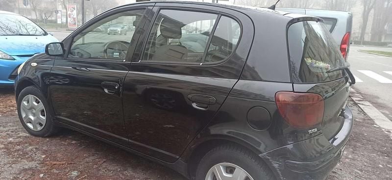 Usata Toyota Yaris 75 CV (55 kW) 2004 Utilitaria
