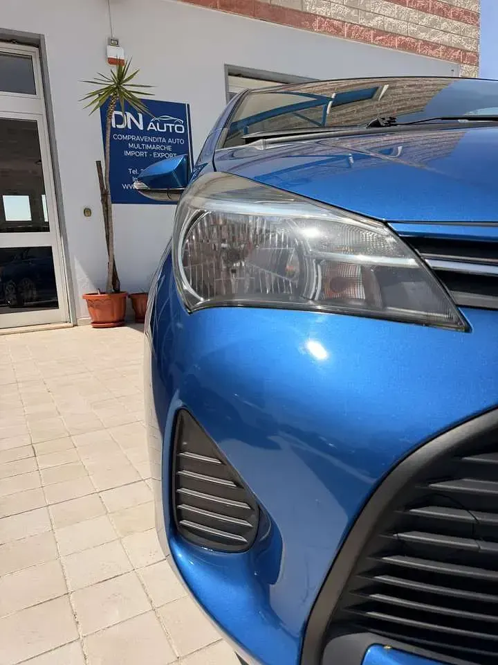 Begagnad Toyota Yaris Cool 69 HK (50 kW) 2015 Blå Halvkombi