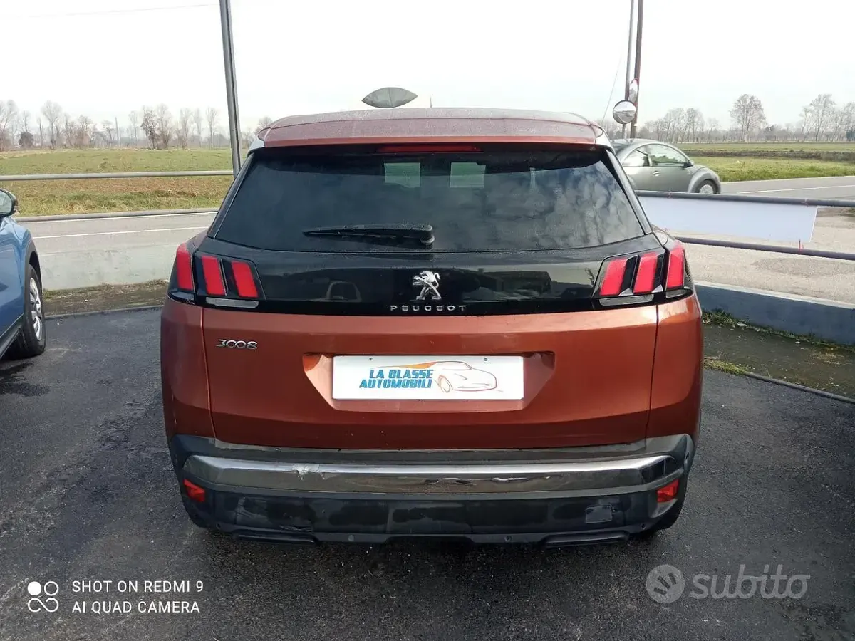 Usata Peugeot 3008 Allure 131 CV (96 kW) 2019 Marrone SUV