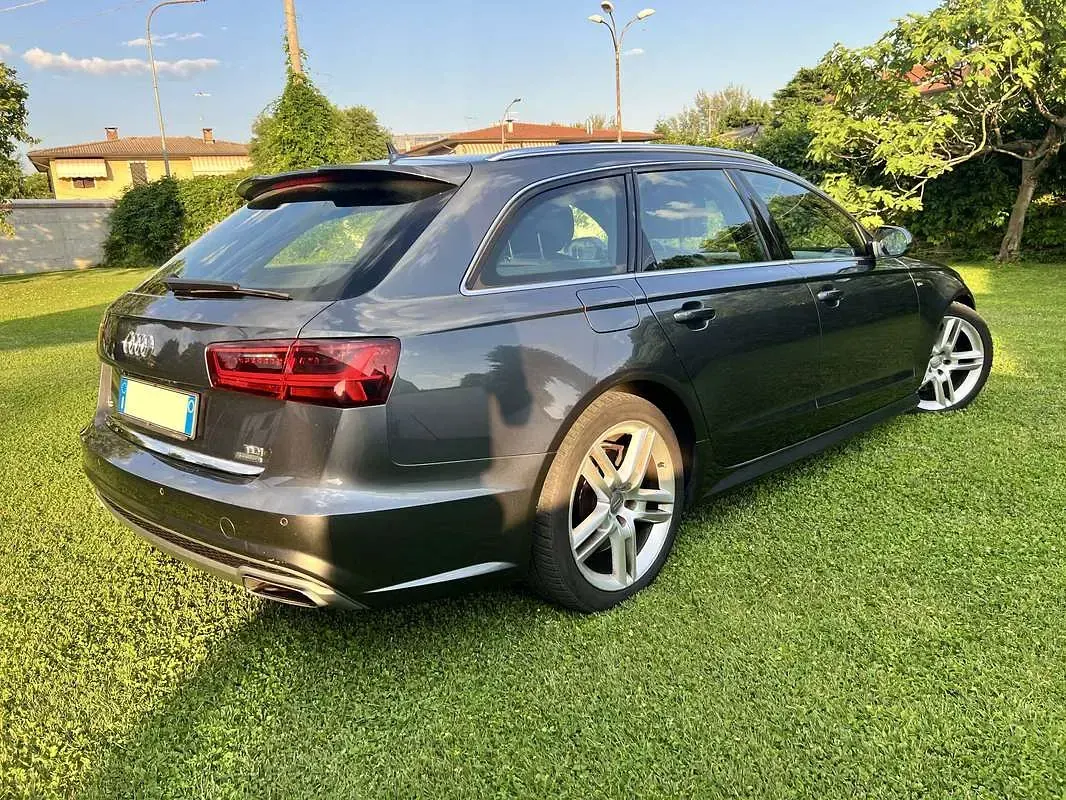 Usata Audi A6 Ambiente 218 CV (160 kW) 2016 Grigio Station wagon