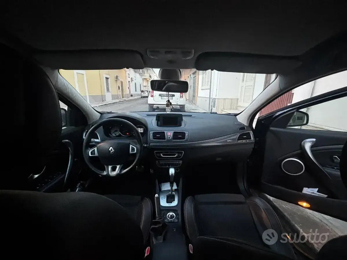 Usata Renault Mégane III 110 CV (80 kW) 2011 Nero Berlina