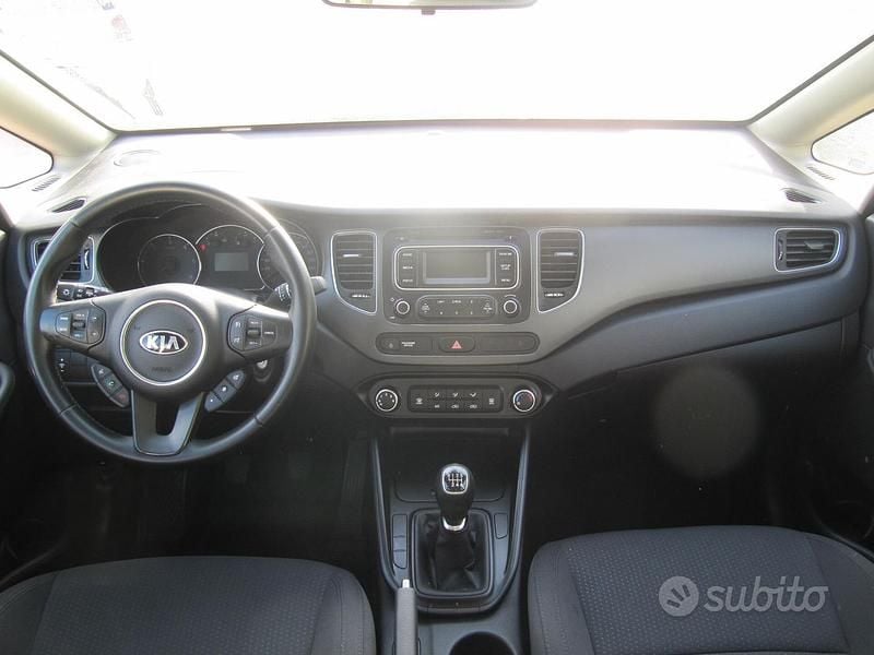 Usata Kia Carens 115 CV (84 kW) 2015 Grigio Monovolume