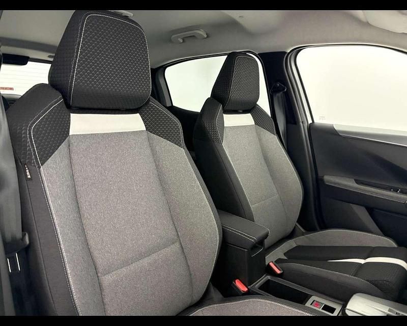 Nuova Opel Frontera 136 CV (100 kW) 2026 Kristall silver SUV