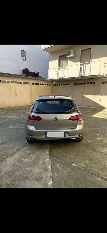 Usata VW Golf VII Business 116 CV (85 kW) 2017 Grigio Berlina