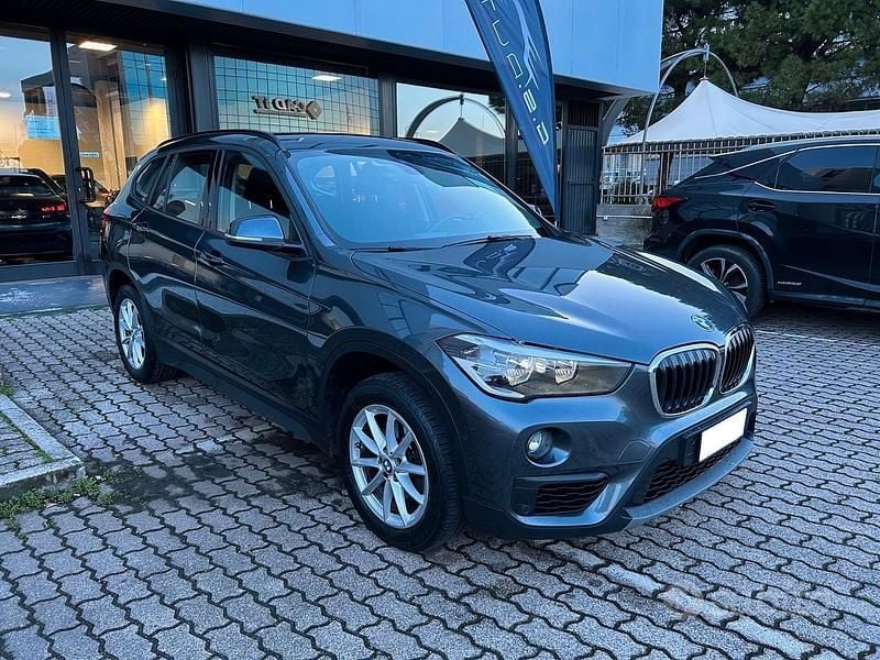 Usata BMW X1 149 CV (109 kW) 2018 Grigio SUV