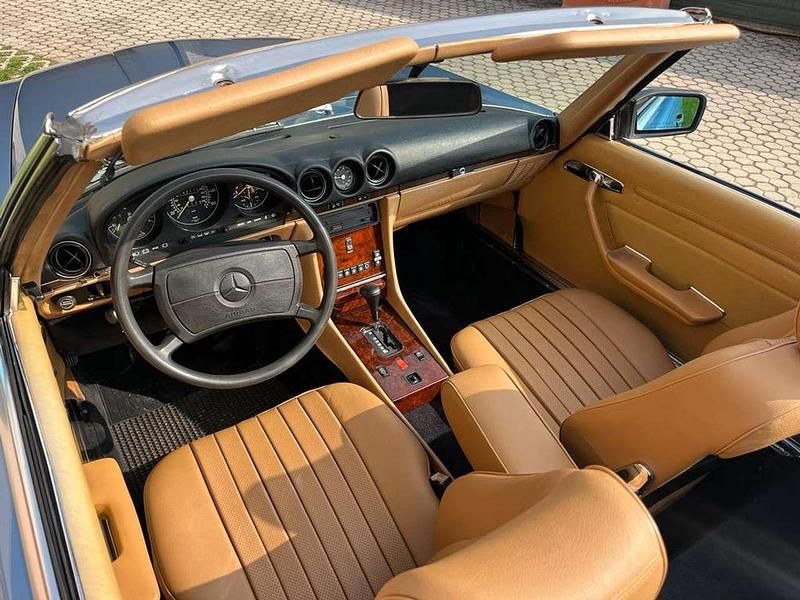 Usata Mercedes 560 242 CV (177 kW) 1987 Blu/azzurro Cabrio