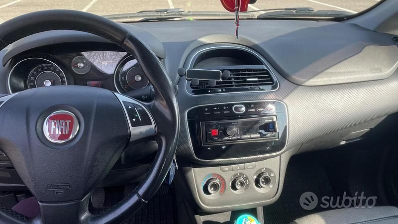 Usata Fiat Punto Evo 95 CV (69 kW) 2011 Nero Utilitaria