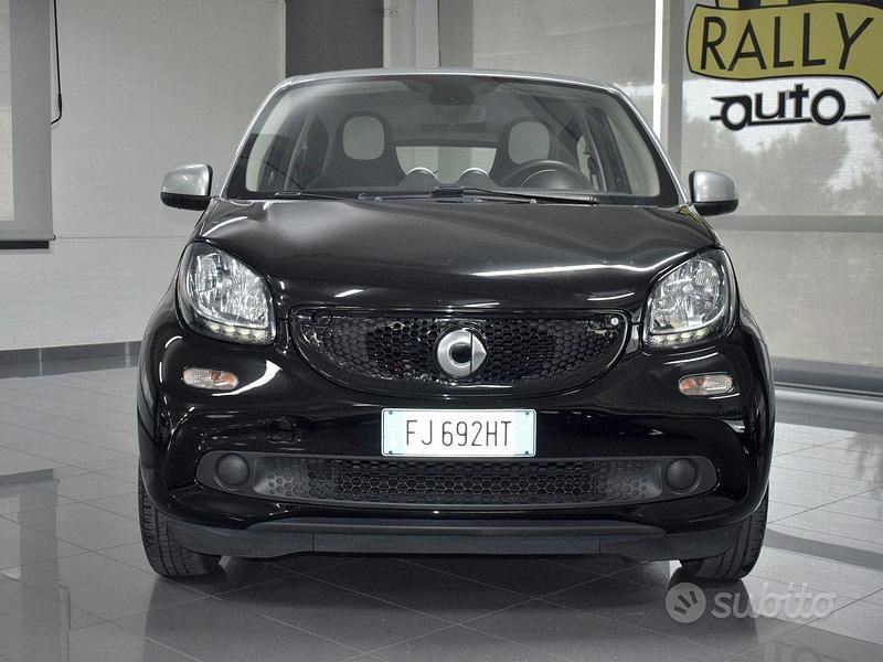 Usata Smart ForFour Passion 71 CV (52 kW) 2015 Nero Utilitaria