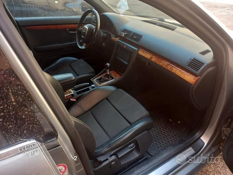Begagnad Audi A4 S-Line 143 HK (105 kW) 2006 Grå Kombi