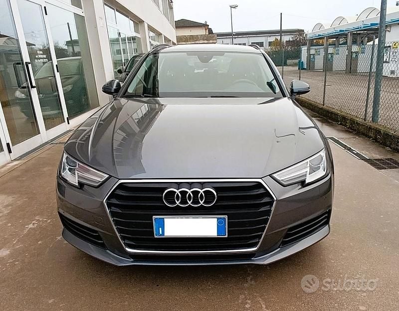 Usata Audi A4 Business 150 CV (110 kW) 2017 Grigio Station wagon