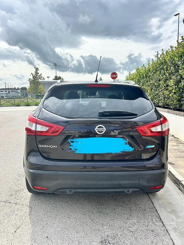 Usata Nissan Qashqai 110 CV (80 kW) 2016 Nero SUV
