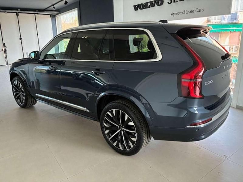 Nuova Volvo XC90 Plus 250 CV (183 kW) 2026 Denim blue SUV