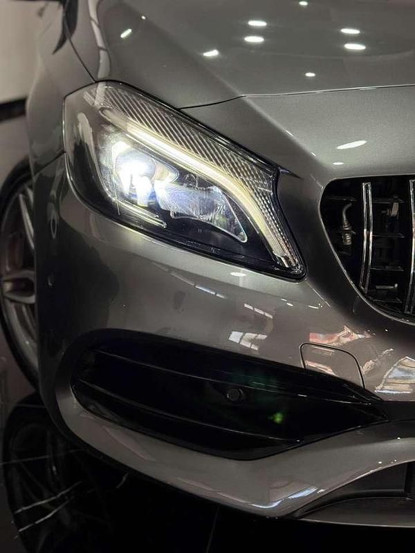 Usata Mercedes A160 Premium 90 CV (66 kW) 2016 Grigio Utilitaria