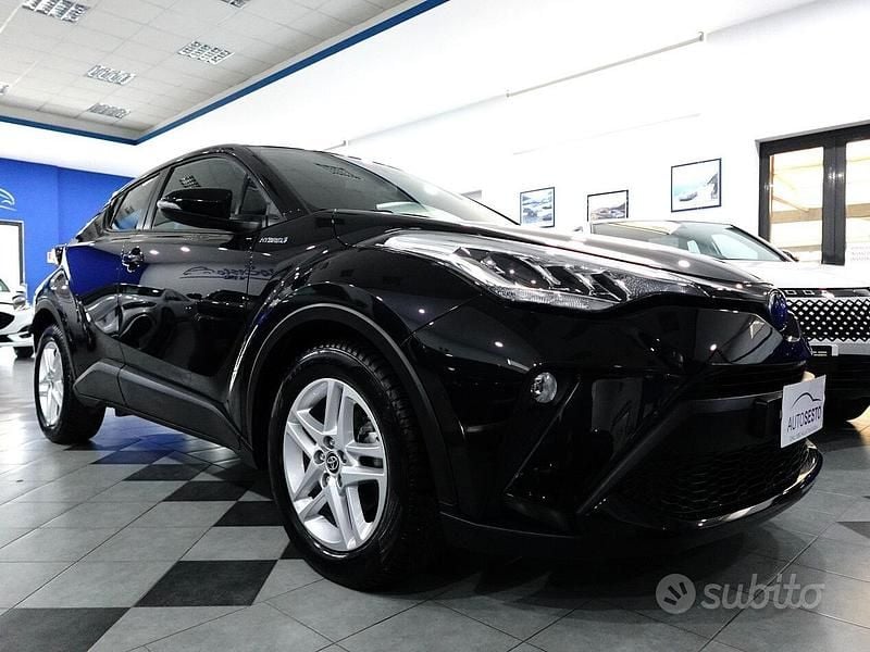 Usata Toyota C-HR Business Edition 122 CV (89 kW) 2021 Nero SUV