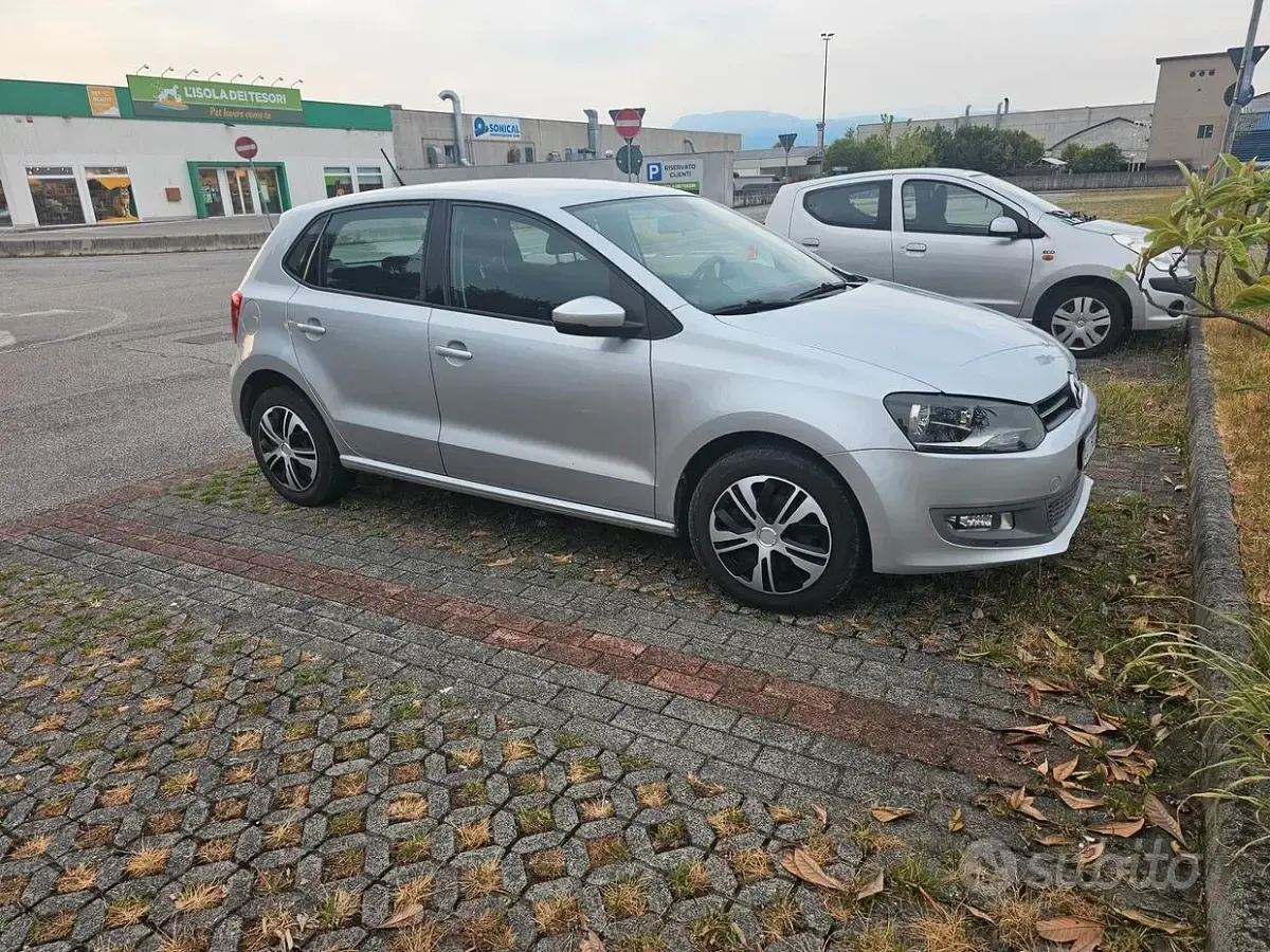 Usata VW Polo Comfortline 69 CV (50 kW) 2010 Grigio Utilitaria