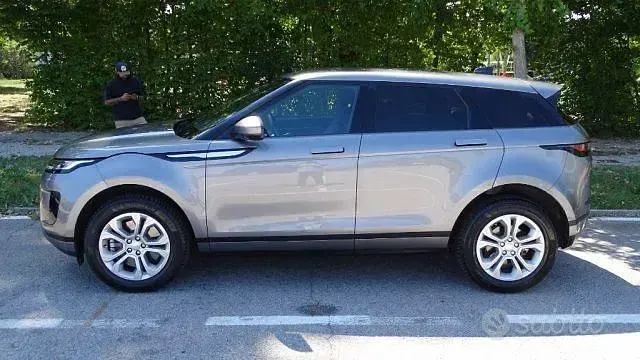 Usata Land Rover Range Rover evoque R-Dynamic 150 CV (110 kW) 2020 Grigio SUV