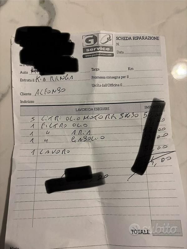 Usata Kia Venga 90 CV (66 kW) 2011 Grigio Utilitaria