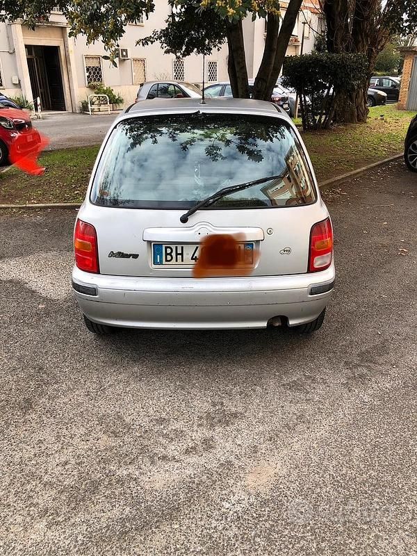 Usata Nissan Micra 1999 Grigio Utilitaria