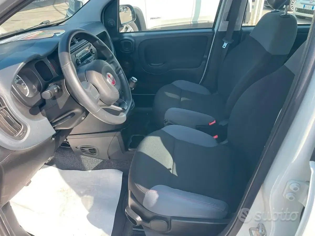 Usata Fiat Panda Easy 71 CV (52 kW) 2019 Bianco Utilitaria