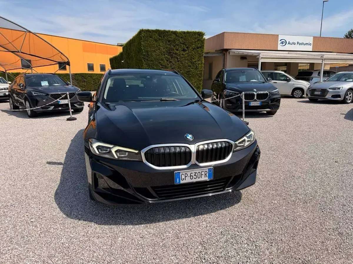 Usata BMW 316 122 CV (89 kW) 2023 Nero Station wagon