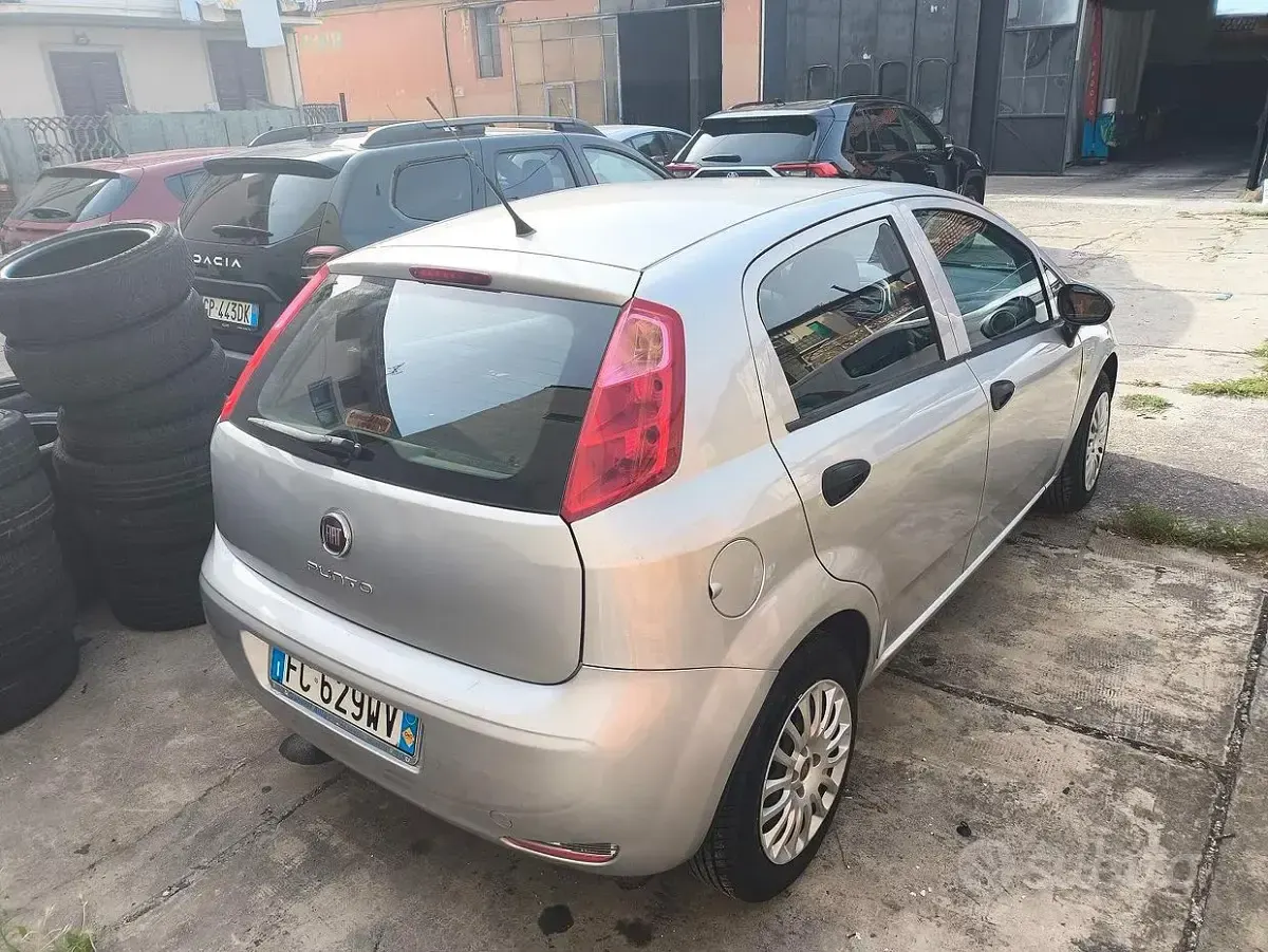 Usata Fiat Grande Punto 69 CV (50 kW) 2016 Utilitaria