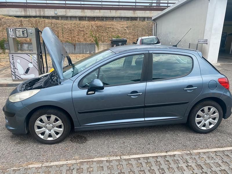Usata Peugeot 207 88 CV (64 kW) 2006 Grigio