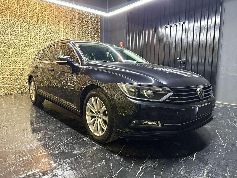 Usata VW Passat Business 120 CV (88 kW) 2017 Blu/azzurro Station wagon